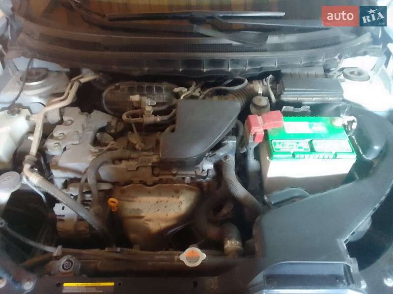 Позашляховик / Кросовер Nissan Rogue 2013 в Рівному