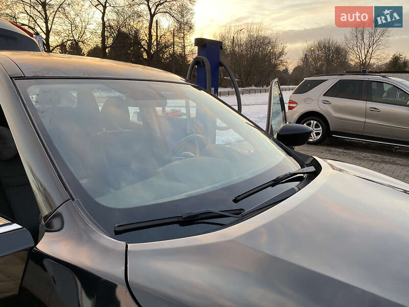 Внедорожник / Кроссовер Nissan Rogue 2017 в Луцке