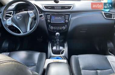Позашляховик / Кросовер Nissan Rogue 2015 в 