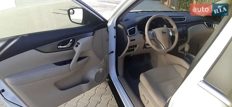 Внедорожник / Кроссовер Nissan Rogue 2015 в Киеве