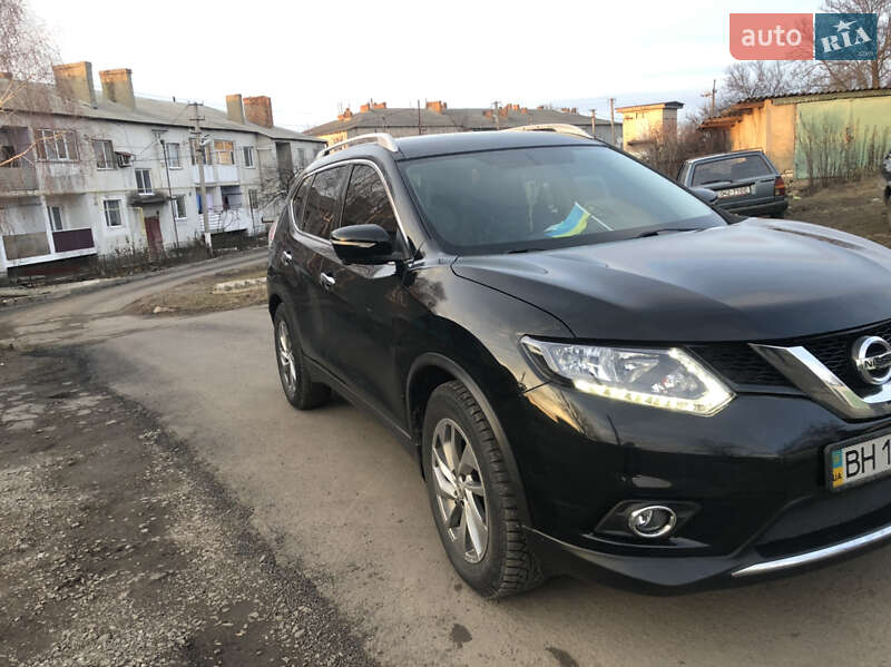 Позашляховик / Кросовер Nissan Rogue 2013 в Окнах
