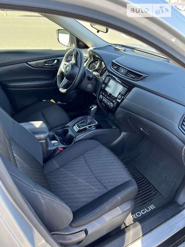 Позашляховик / Кросовер Nissan Rogue 2019 в Києві