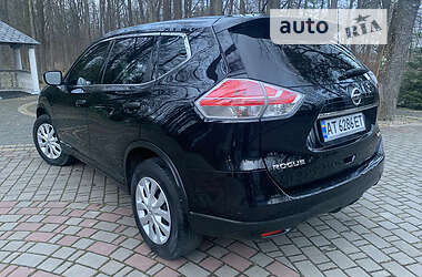 Внедорожник / Кроссовер Nissan Rogue 2015 в 