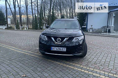 Внедорожник / Кроссовер Nissan Rogue 2015 в 