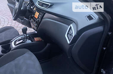 Внедорожник / Кроссовер Nissan Rogue 2015 в 