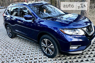 Внедорожник / Кроссовер Nissan Rogue 2019 в Буче