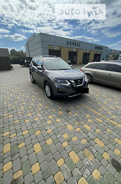 Внедорожник / Кроссовер Nissan Rogue 2019 в 