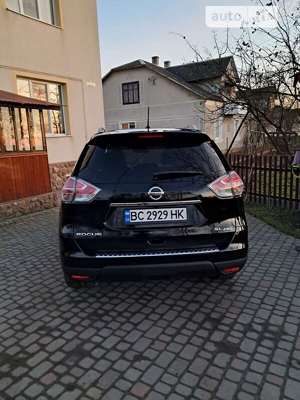 Внедорожник / Кроссовер Nissan Rogue 2015 в Львове