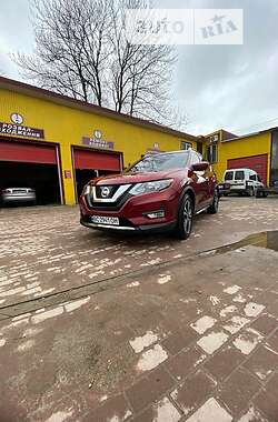 Позашляховик / Кросовер Nissan Rogue 2017 в Бориславі