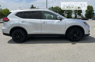 Внедорожник / Кроссовер Nissan Rogue 2017 в 