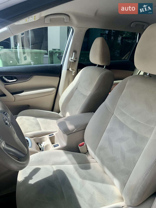 Позашляховик / Кросовер Nissan Rogue 2014 в Одесі