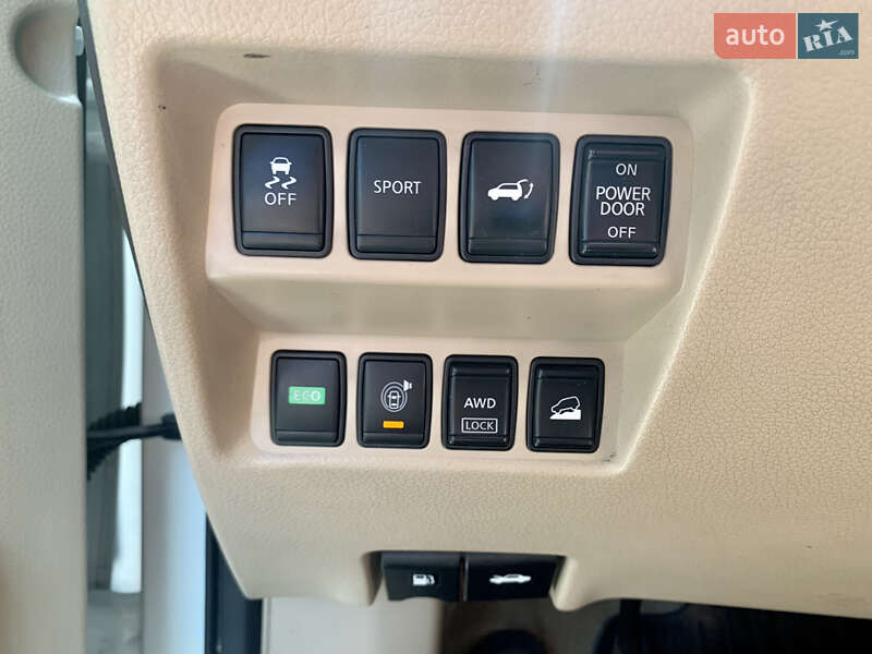 Позашляховик / Кросовер Nissan Rogue 2014 в Одесі