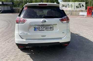 Внедорожник / Кроссовер Nissan Rogue 2016 в 