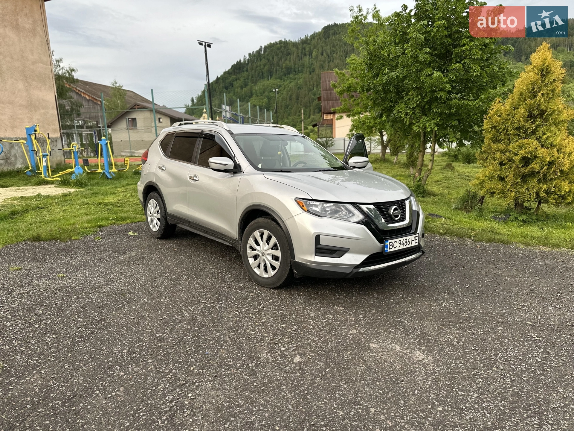 2016 Nissan Rogue - мініатюра 2