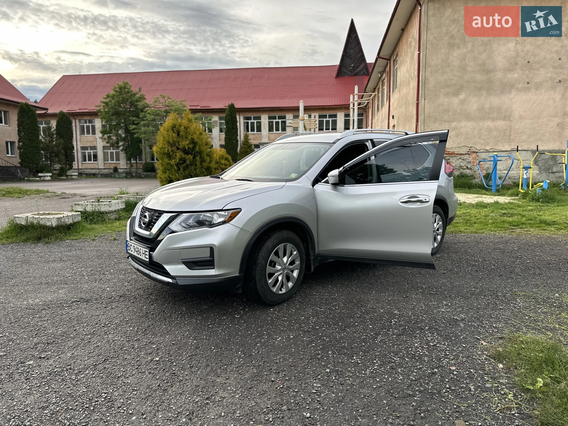 2016 Nissan Rogue - фото 1