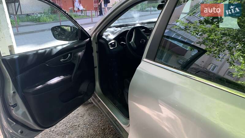 Внедорожник / Кроссовер Nissan Rogue 2015 в Каменец-Подольском фото 5 Внедорожник / Кроссовер Nissan Rogue 2015 в Каменец-Подольском