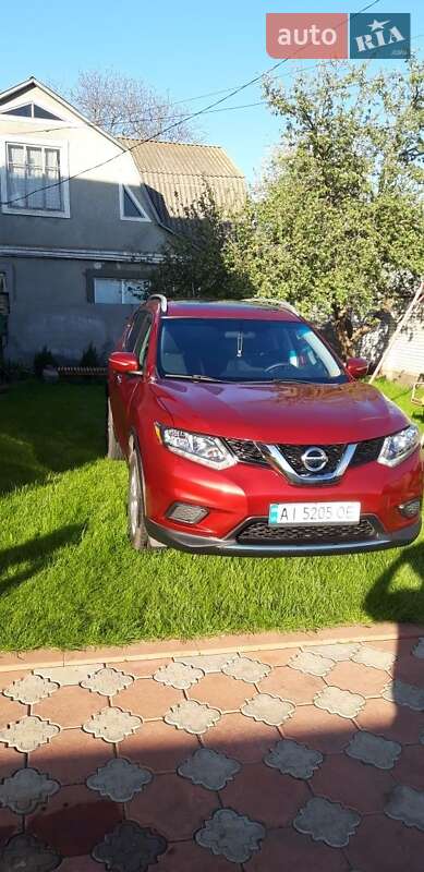 Внедорожник / Кроссовер Nissan Rogue 2015 в Яготине