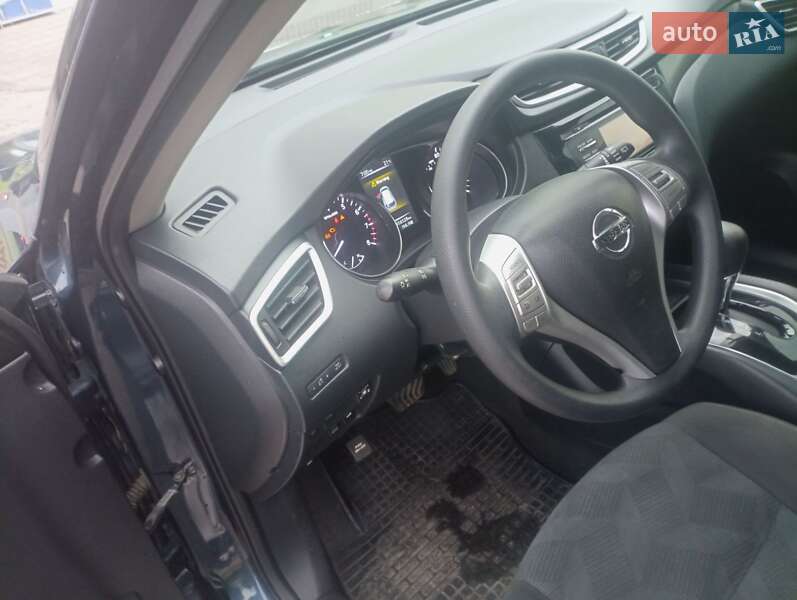Внедорожник / Кроссовер Nissan Rogue 2015 в Харькове