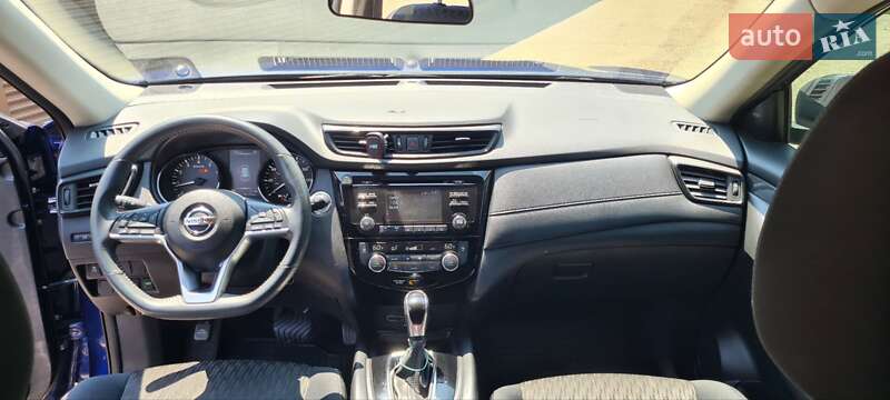 Позашляховик / Кросовер Nissan Rogue 2017 в Одесі