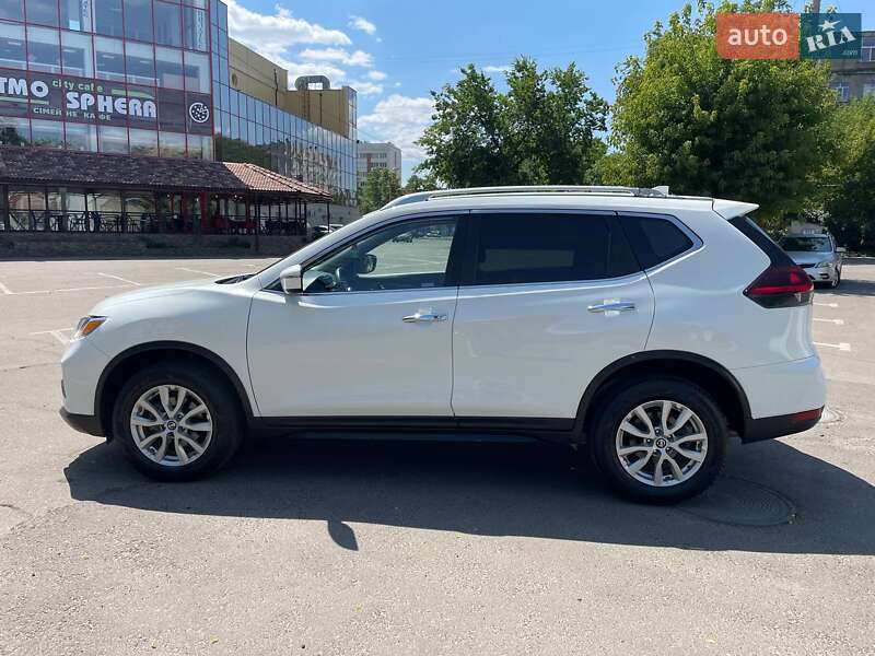 Внедорожник / Кроссовер Nissan Rogue 2018 в Николаеве