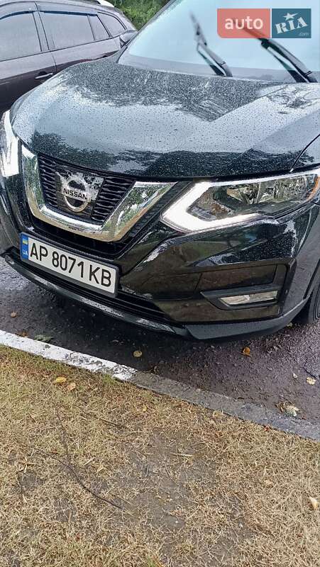 Внедорожник / Кроссовер Nissan Rogue 2018 в Запорожье