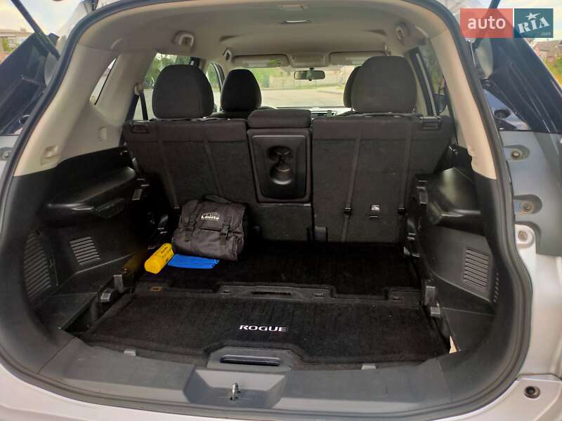 Позашляховик / Кросовер Nissan Rogue 2014 в Вознесенську