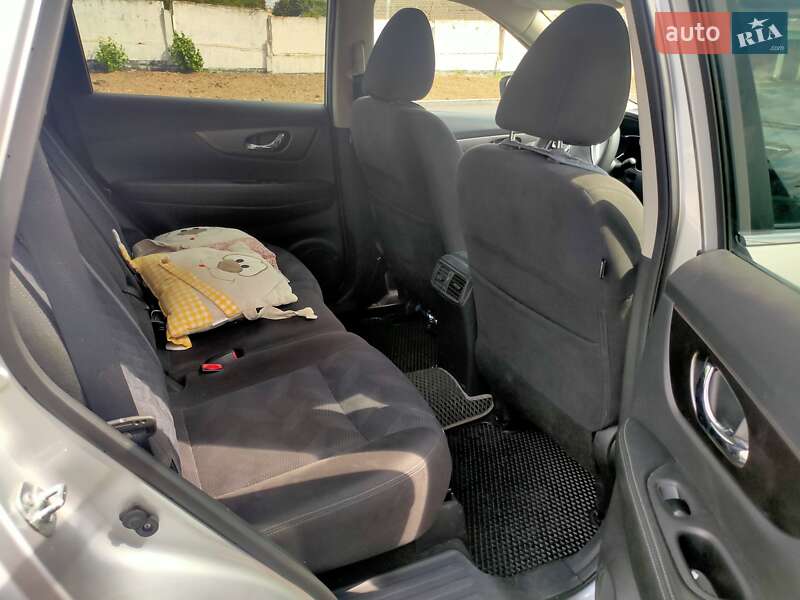 Позашляховик / Кросовер Nissan Rogue 2014 в Вознесенську