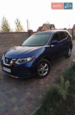 Внедорожник / Кроссовер Nissan Rogue 2016 в 