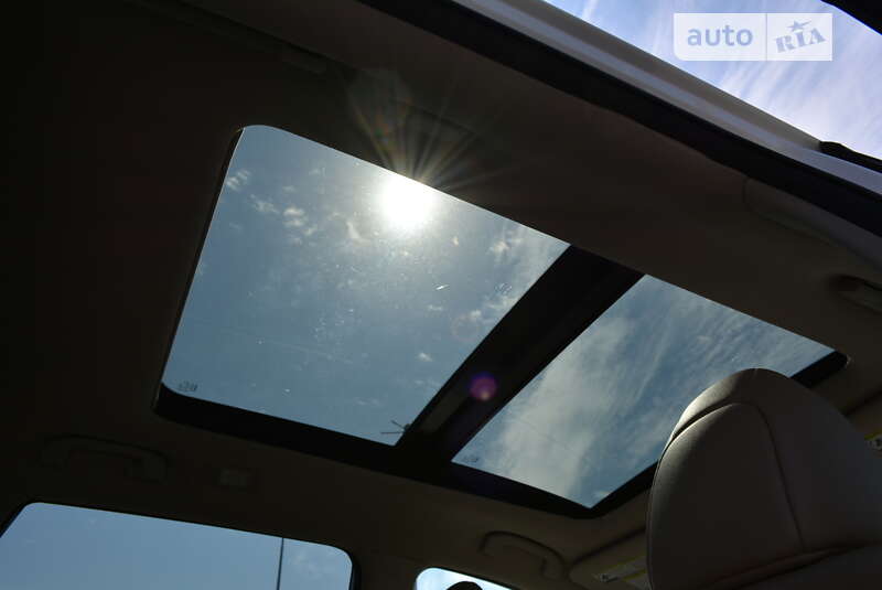 Позашляховик / Кросовер Nissan Rogue 2015 в Києві