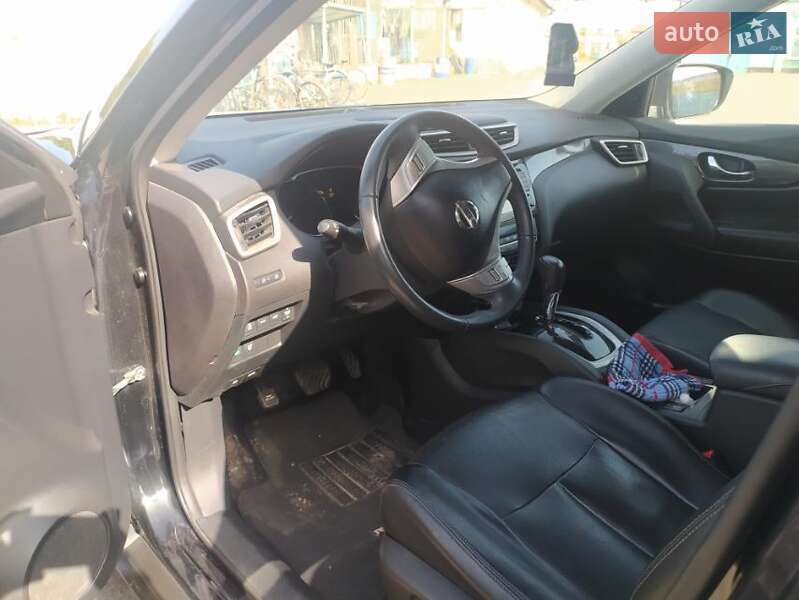 Позашляховик / Кросовер Nissan Rogue 2016 в Жмеринці