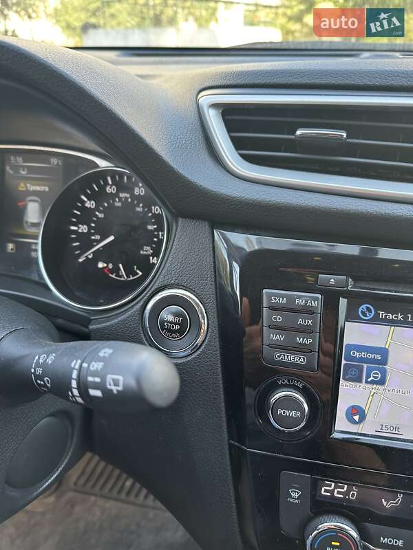 Позашляховик / Кросовер Nissan Rogue 2014 в Стрию