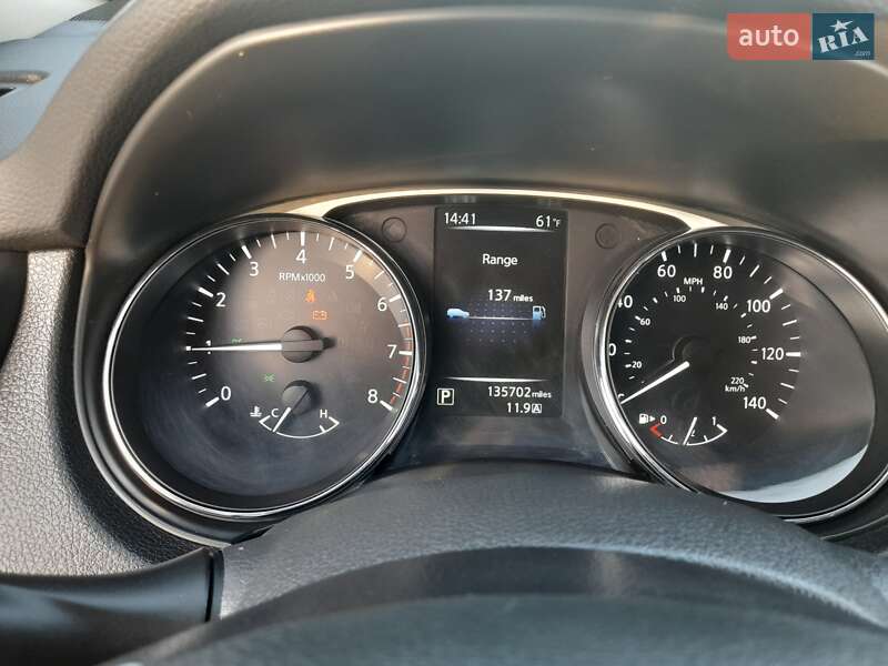 Внедорожник / Кроссовер Nissan Rogue 2013 в Виннице