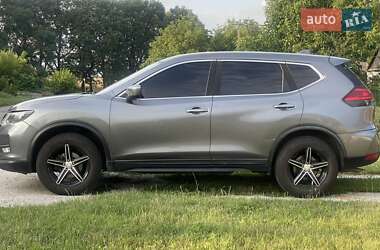 Позашляховик / Кросовер Nissan Rogue 2017 в 