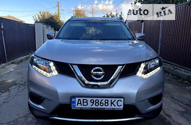 Внедорожник / Кроссовер Nissan Rogue 2016 в Виннице