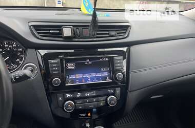 Внедорожник / Кроссовер Nissan Rogue 2018 в Киеве