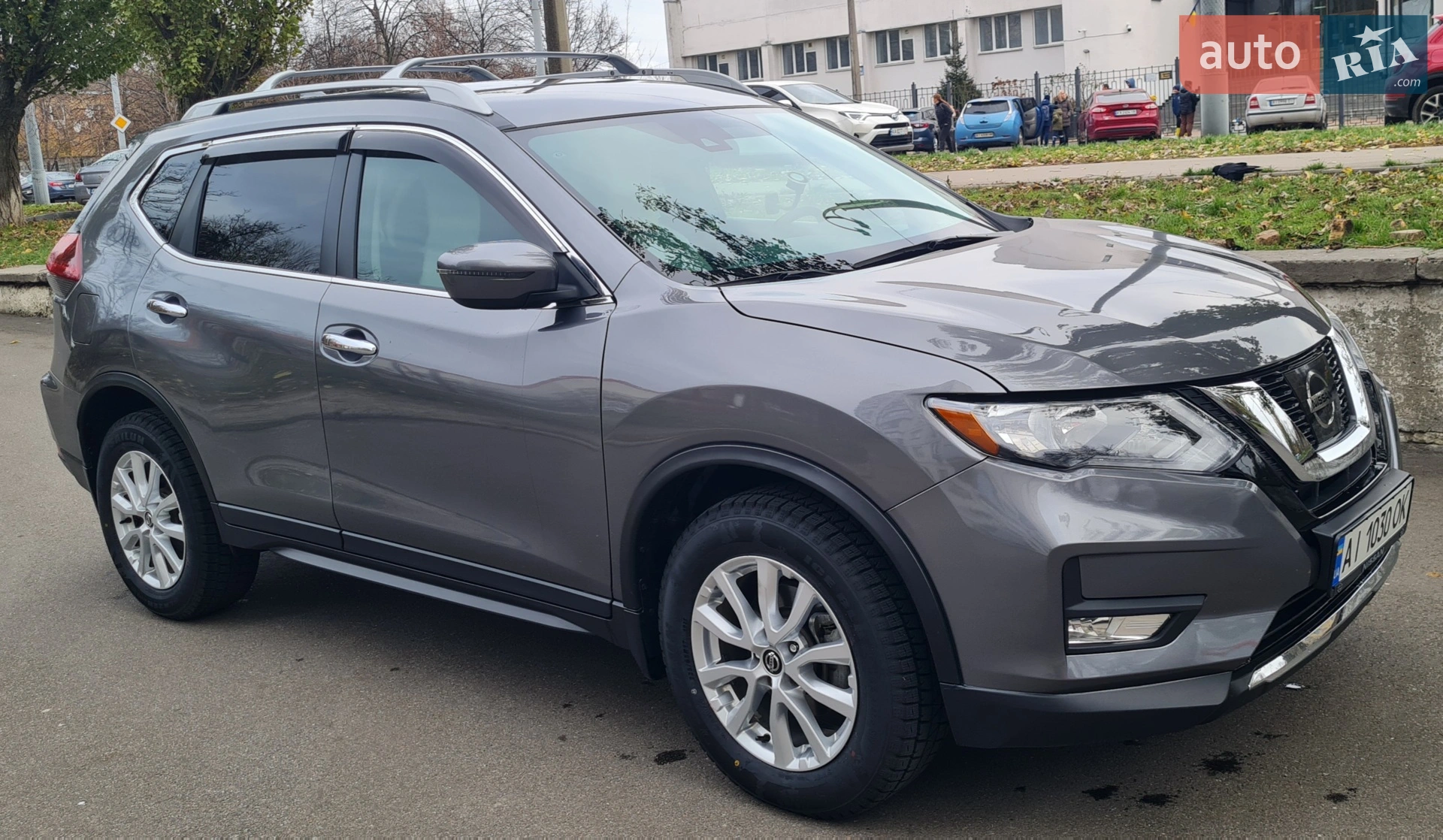 2019 Nissan Rogue - мініатюра 2
