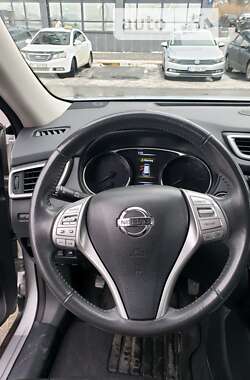 Внедорожник / Кроссовер Nissan Rogue 2014 в Ирпене