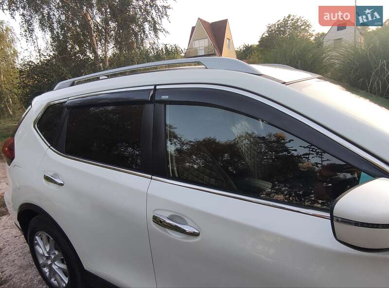 Позашляховик / Кросовер Nissan Rogue 2018 в Запоріжжі