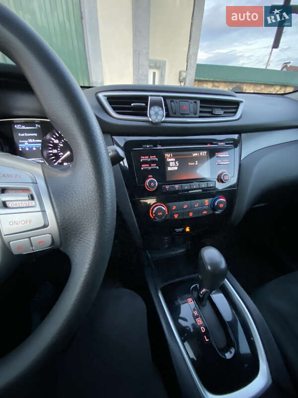 Позашляховик / Кросовер Nissan Rogue 2015 в Золочеві фото 12 Позашляховик / Кросовер Nissan Rogue 2015 в Золочеві