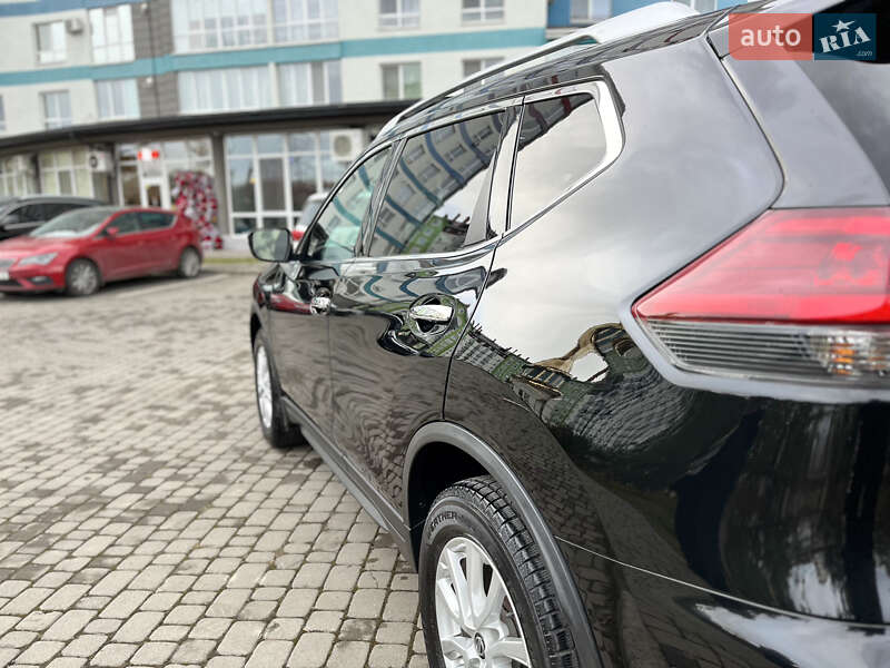 Позашляховик / Кросовер Nissan Rogue 2018 в Івано-Франківську