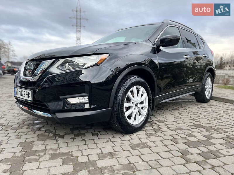Позашляховик / Кросовер Nissan Rogue 2018 в Івано-Франківську