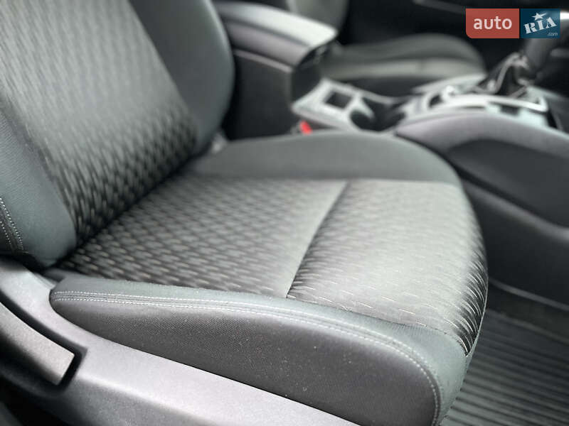 Позашляховик / Кросовер Nissan Rogue 2018 в Івано-Франківську