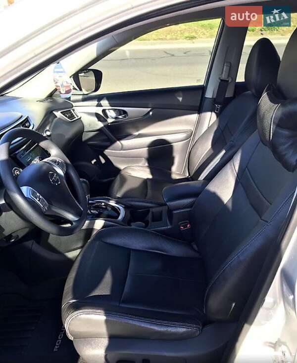 Позашляховик / Кросовер Nissan Rogue 2015 в Черкасах