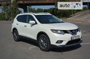 Внедорожник / Кроссовер Nissan Rogue 2015 в Киеве
