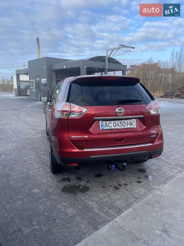 Позашляховик / Кросовер Nissan Rogue 2014 в Ратному