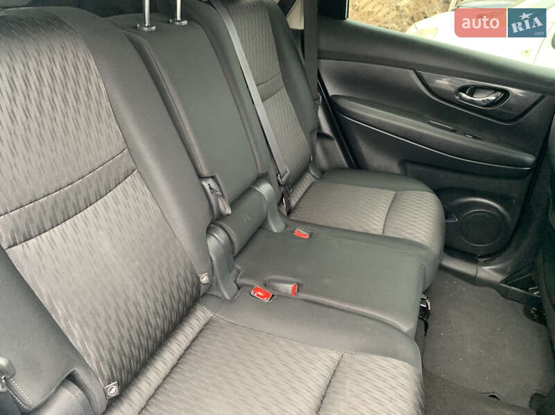 Внедорожник / Кроссовер Nissan Rogue 2018 в Виннице