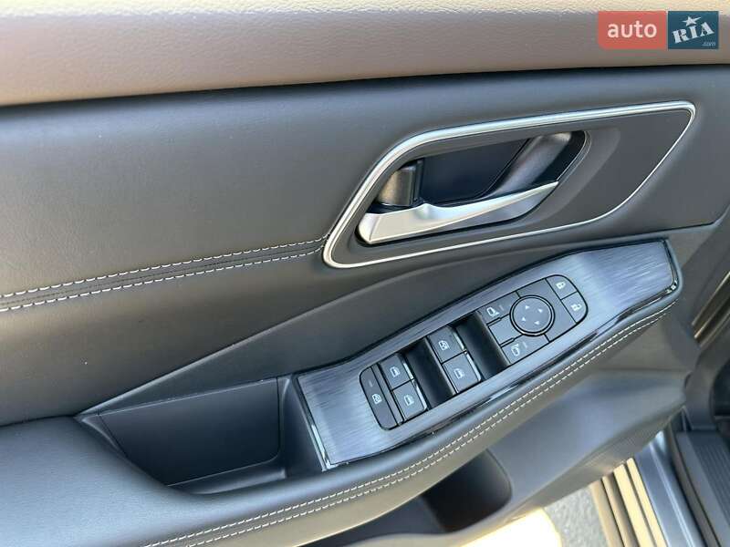 Позашляховик / Кросовер Nissan Rogue 2021 в Ізмаїлі