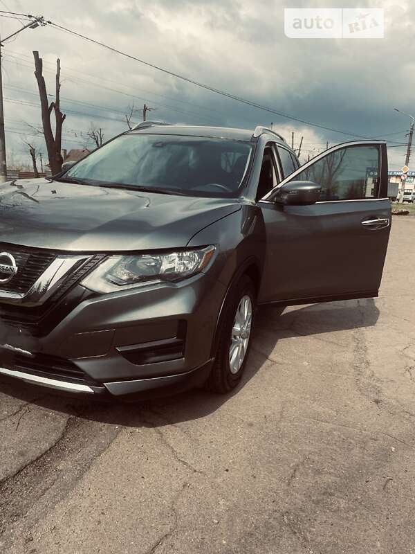 Внедорожник / Кроссовер Nissan Rogue 2019 в Кривом Роге