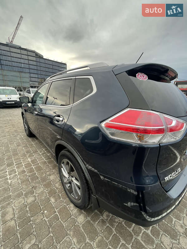 Позашляховик / Кросовер Nissan Rogue 2016 в Львові