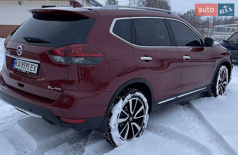 Позашляховик / Кросовер Nissan Rogue 2018 в Києві